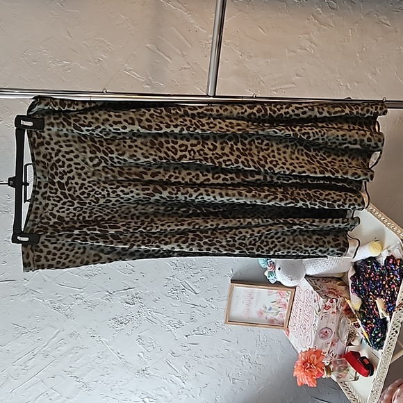 J. Jill green and brown leopard print midi skirt. Size L tall. - Picture 1 of 7